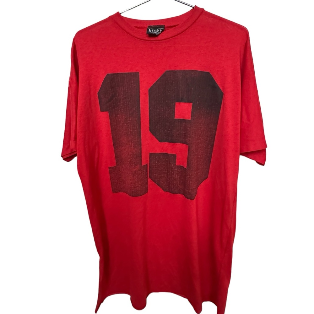 Vintage KICKS Red Number 19 Men’s XL Tall Streetwear T-Shirt MINTY